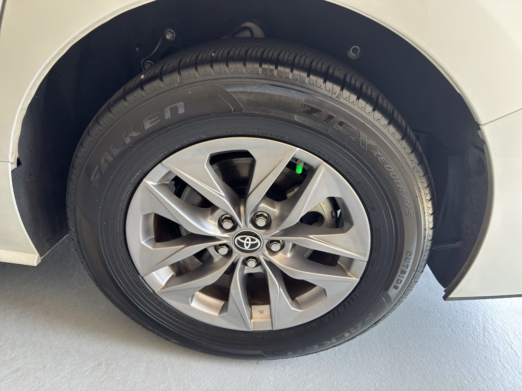 2025 Toyota Sienna XLE