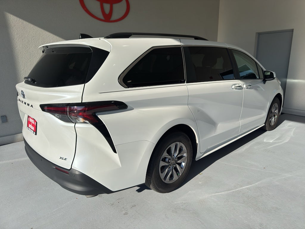 2026 Toyota Sienna XLE