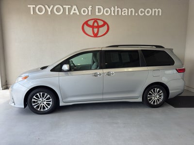 2019 Toyota Sienna XLE