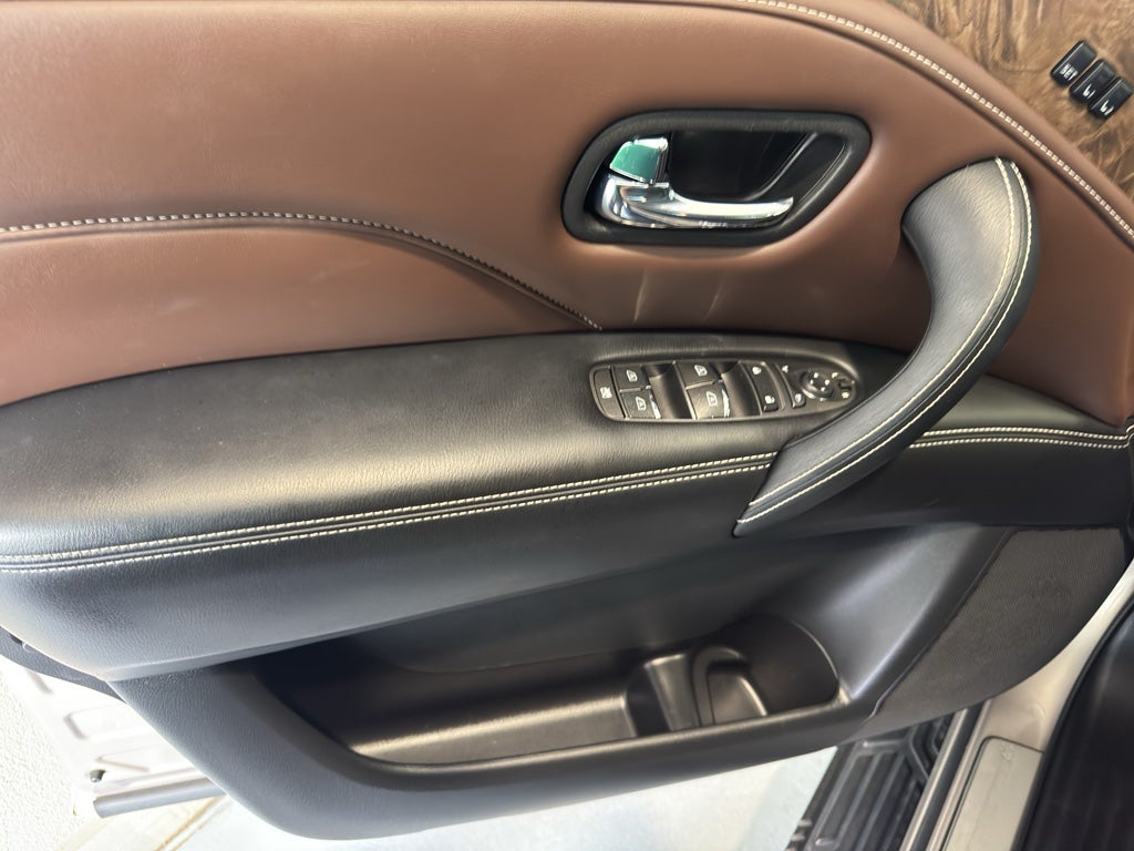 2024 INFINITI QX80 Premium Select