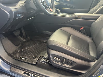 2025 Toyota Crown Signia XLE