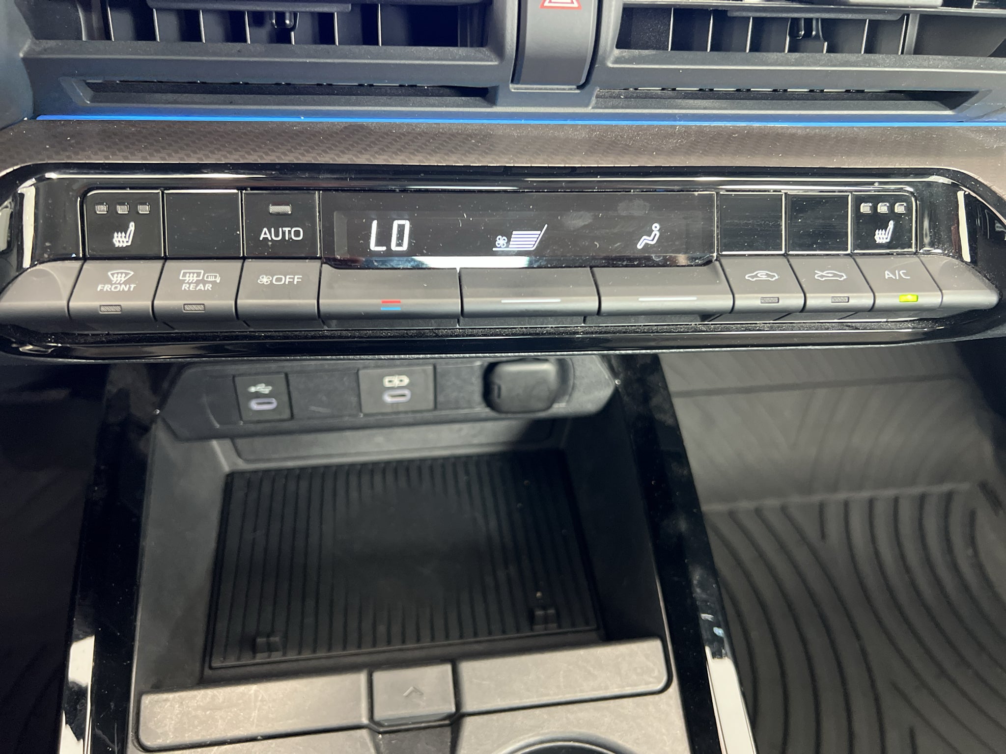 2023 Toyota Prius XLE