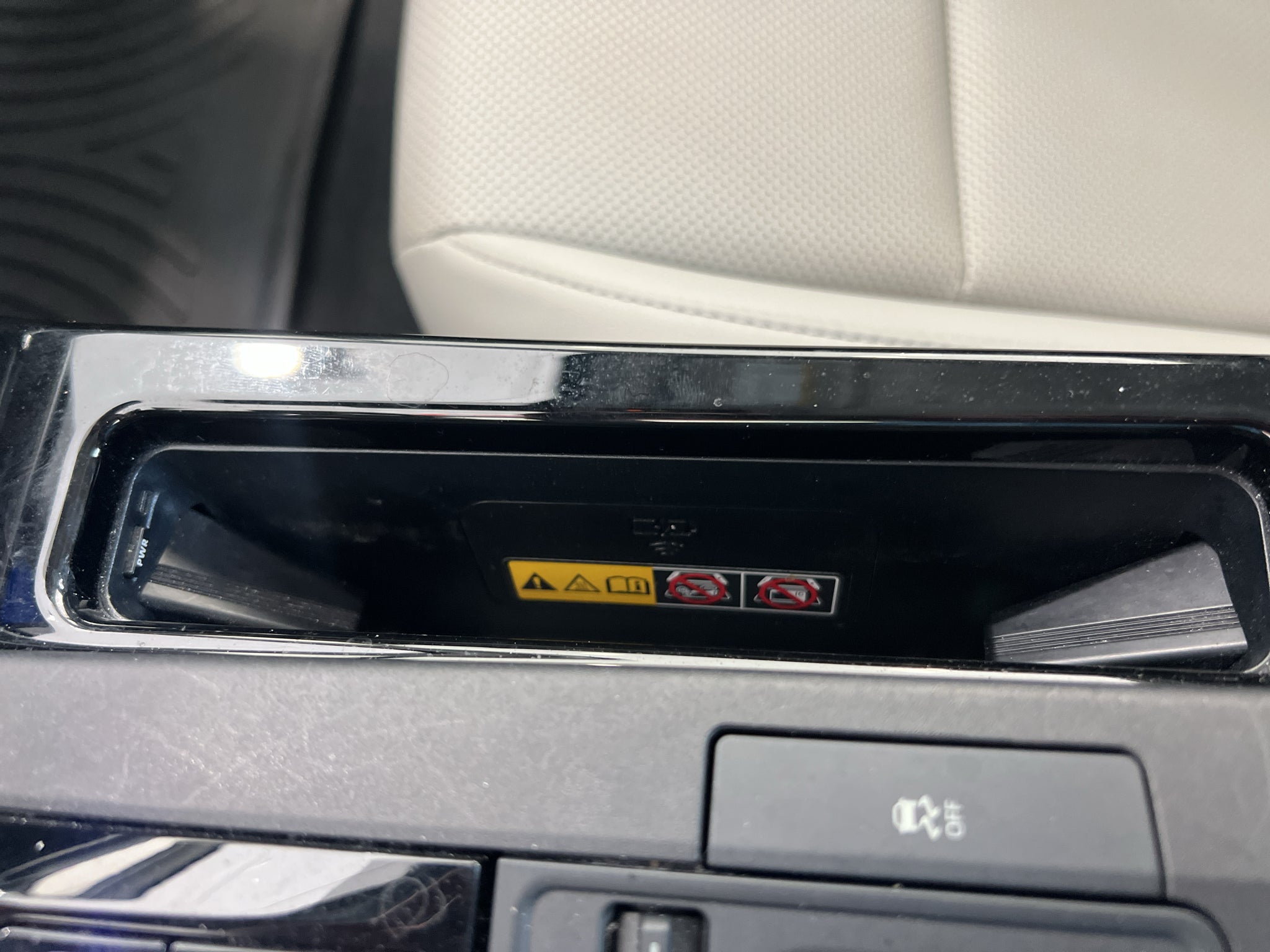 2023 Toyota Prius XLE