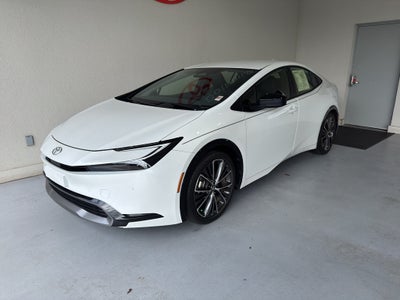 2025 Toyota Prius XLE