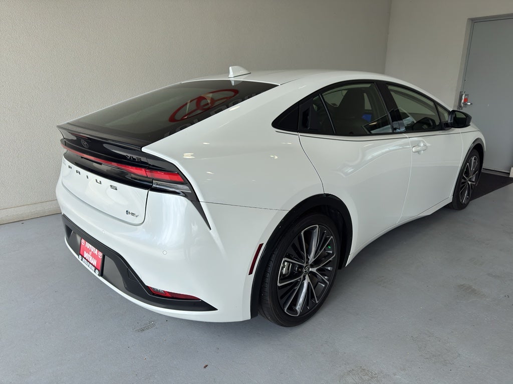 2025 Toyota Prius XLE