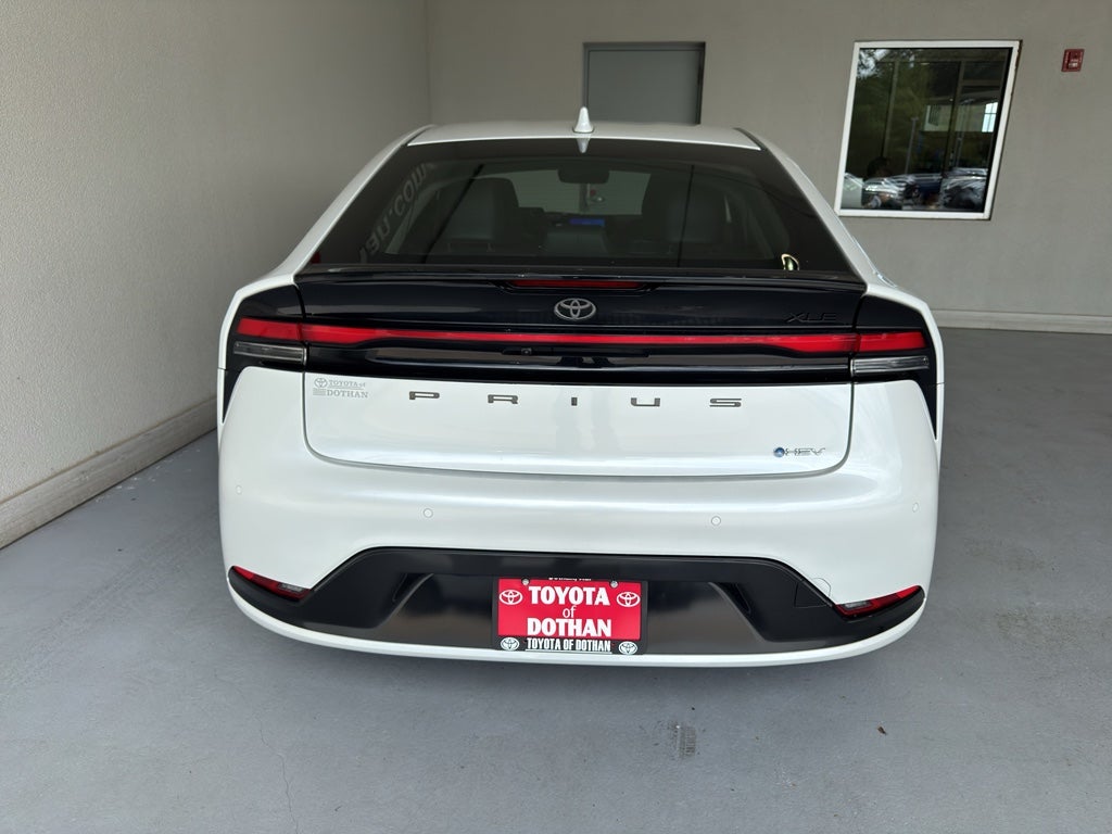 2025 Toyota Prius XLE