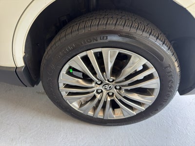 2021 Toyota Venza XLE