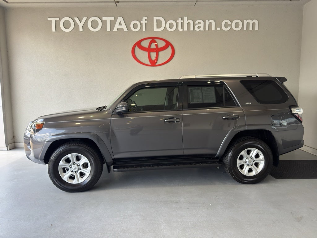 2016 Toyota 4Runner SR5 V6's photo