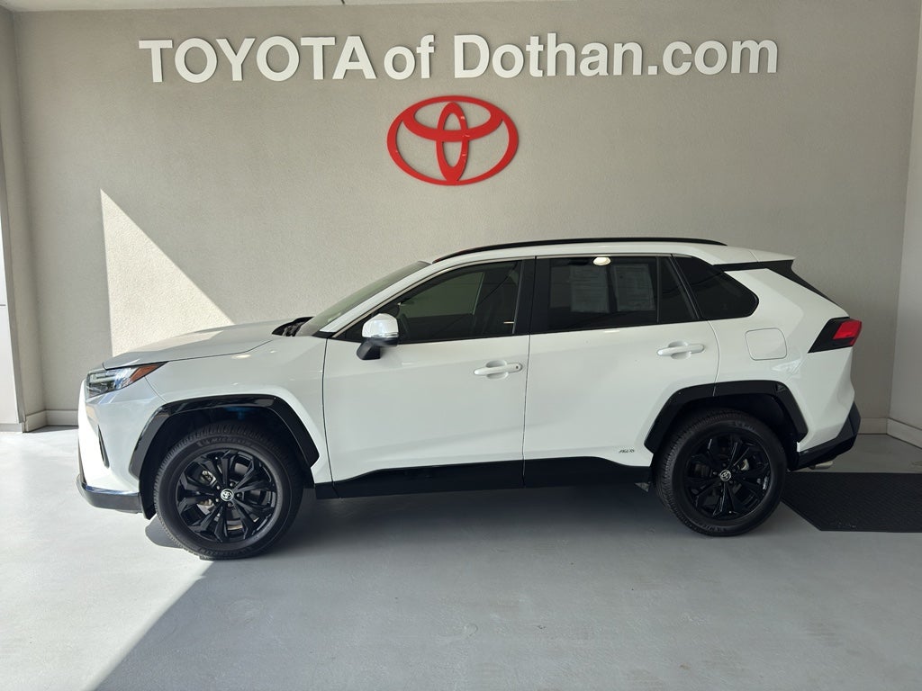 2023 Toyota RAV4 Hybrid SE