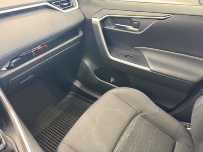 2023 Toyota RAV4 Hybrid SE