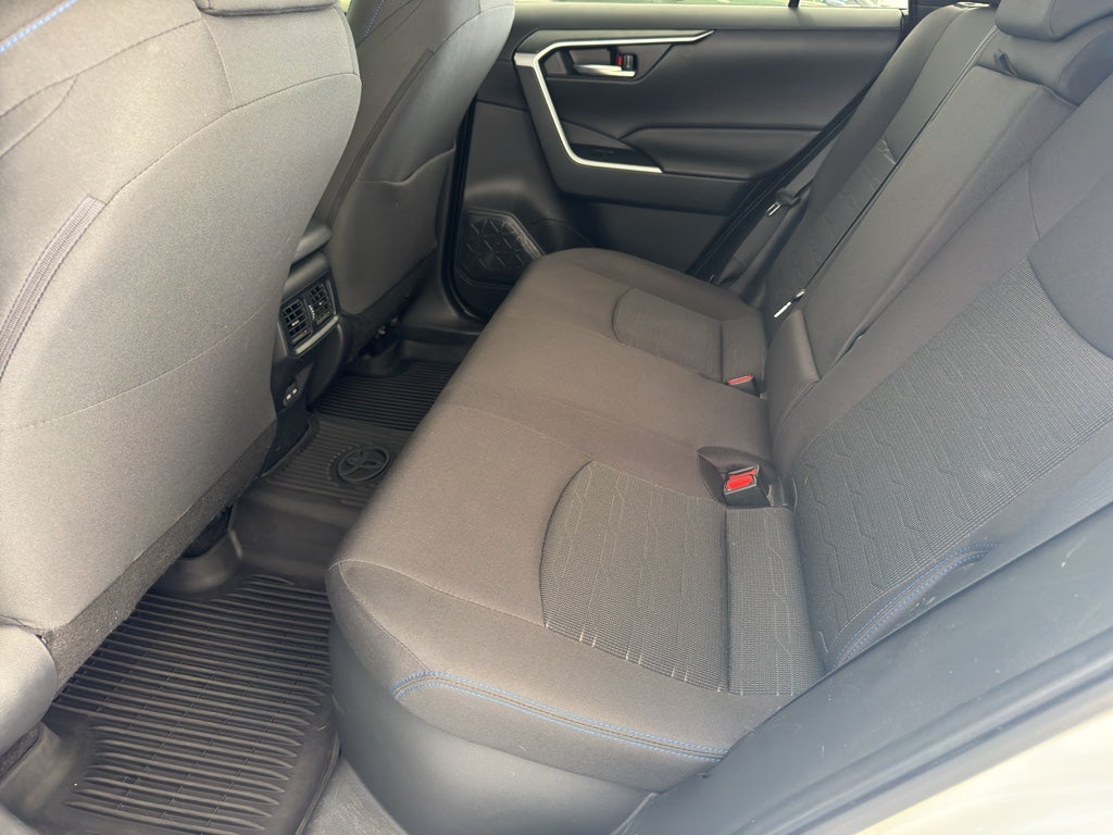 2023 Toyota RAV4 Hybrid SE