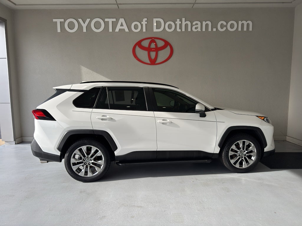 2020 Toyota RAV4 XLE Premium