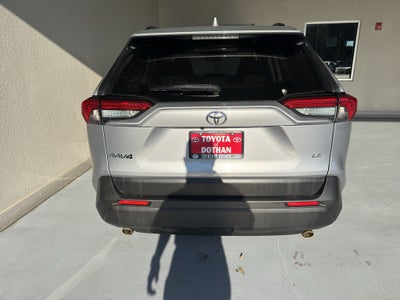 2020 Toyota RAV4 LE