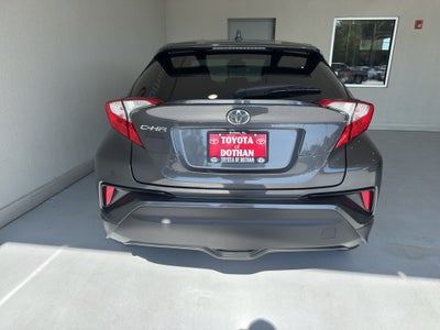 2022 Toyota C-HR XLE